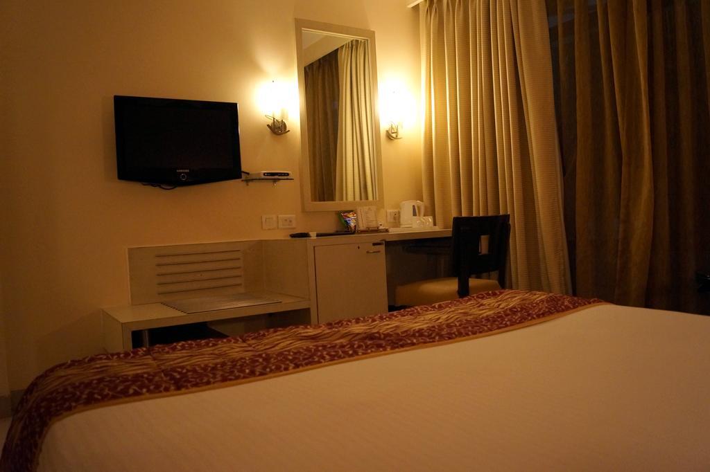 The Grand Solitaire Hyderabad Exterior photo