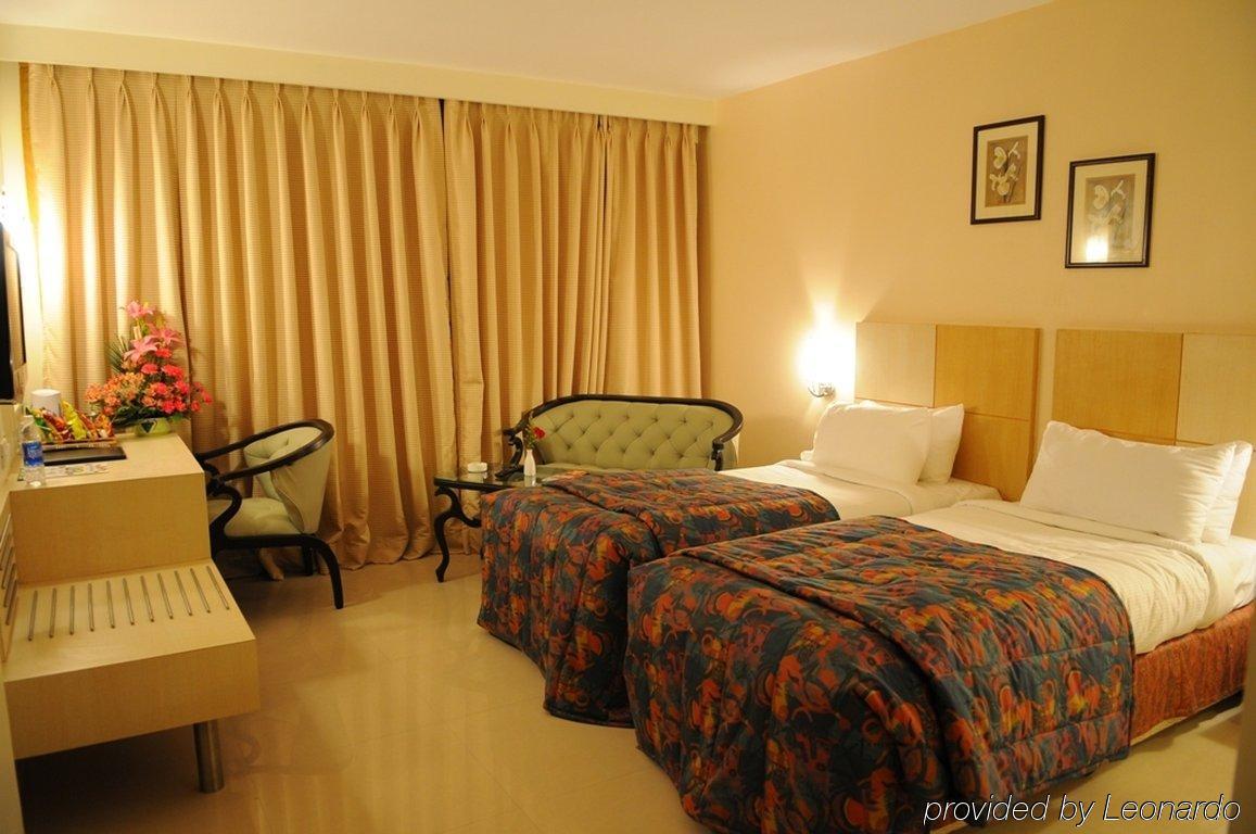 The Grand Solitaire Hyderabad Exterior photo