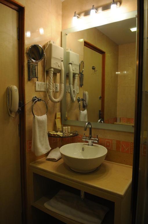 The Grand Solitaire Hyderabad Exterior photo